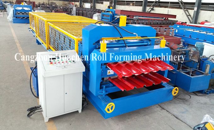 1250 mm Gegalvaniseerd Bladbroodje die Machine5.5kw Macht, de Machine van de Tegelstaalfabricage vormen