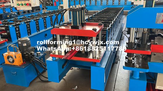 Rolvormende machine met hydraulische PLC-controle en 0,3-0,6 mm materiële dikte