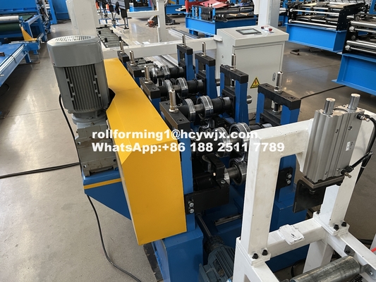 Koudrolvormmachine voor rekbalken