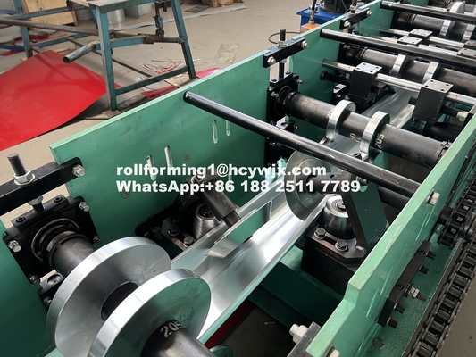 Keten aandrijving 1,2 mm Cz Purlin Roll Forming Machine Efficiënt