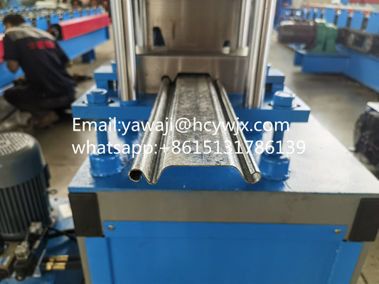 Nieuwe Roller Color Steel Shutter Door Roll Forming Machine