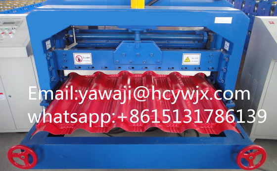 Hydraulische geglazuurde stalen tegel rollen vormmachine met CR12 snijmateriaal en 0,3-0,6 mm materiaal dikte