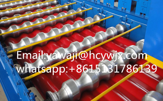 Hydraulische geglazuurde stalen tegel rollen vormmachine met CR12 snijmateriaal en 0,3-0,6 mm materiaal dikte