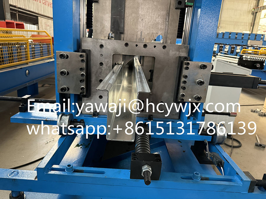 Hydraulisch snijden gegalvaniseerd staal OMEGA Purlin Roll Forming Machine Met CE