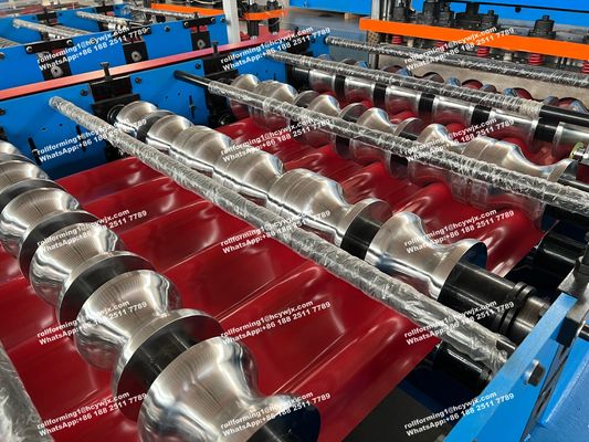 Productie van daktegelvormende machine/verglasde tegelmachine/staalplaatrolvormer