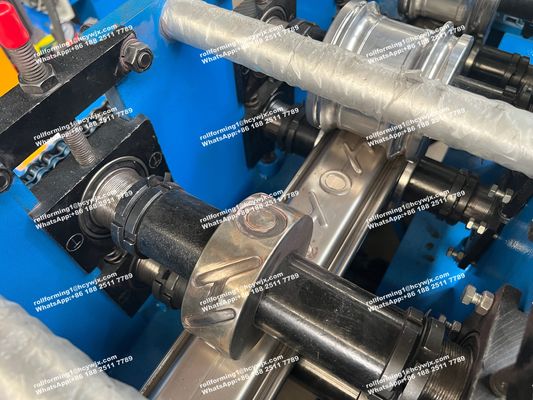 Machines voor het vormen van sluiterdeuren voor garage-deuren