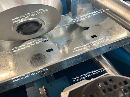 Stalen CZ-gordingen rolvormmachine bestuurd door PLC