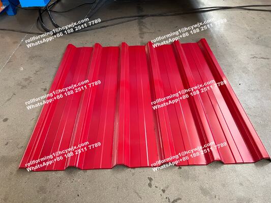 Dubbele laag rollvormende machine met PLC-besturing voor de productie van tegels met een breedte van 1250 mm en een dikte van 0,3-0,6 mm