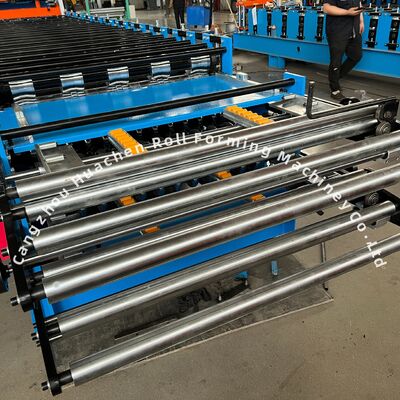 Dubbellaags rolvormmachine voor metaaldakbedekking met 15m/min snelheid, 0,3-0,6 mm dikte en kettingaandrijving
