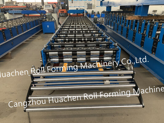 Automatic trapezoidal sheet forming machine / Box-shaped roof panel preparation machine Metal roofing tile pressing production line
