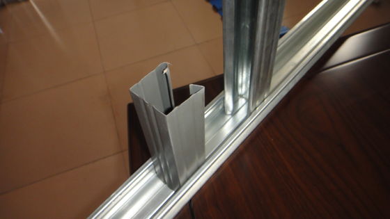 Hoekparel Licht Keel Roll Forming Machine 10 Vormende Automatische Stappen