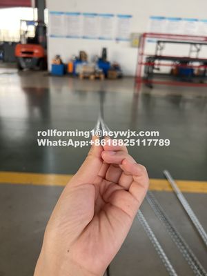 Verstelbare rollenvormmachine voor droogwand hydraulisch snijden