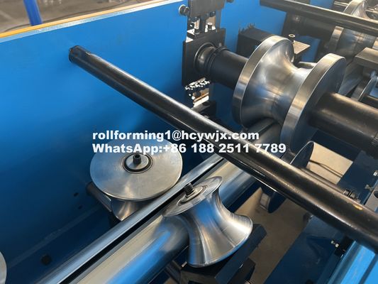 Professionele rollenvormende machine met een afmeting van 11,8mx0,78mx1,2m