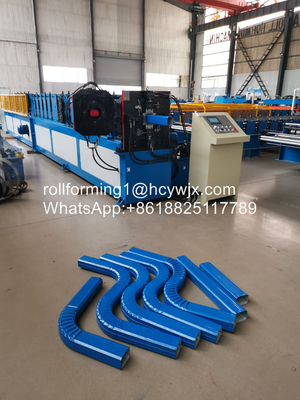 Efficiënte productie goot-downspout machine aangedreven door 5,5 kW motor