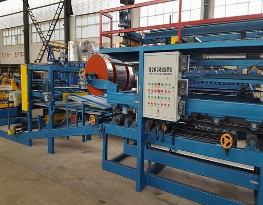 Automatisch Eps Sandwichcomité Broodje die Machine 0.30.6mm Blad Thickne vormen