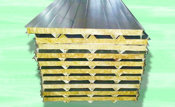 De Sandwichcomité die van het kleurenblad Machine voor Steenwolraad 28kw maken