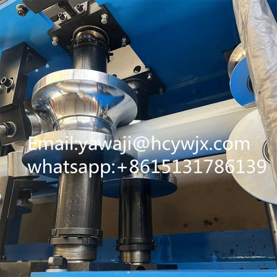 Automatische rolvormmachine voor rolspoot met rolspoot