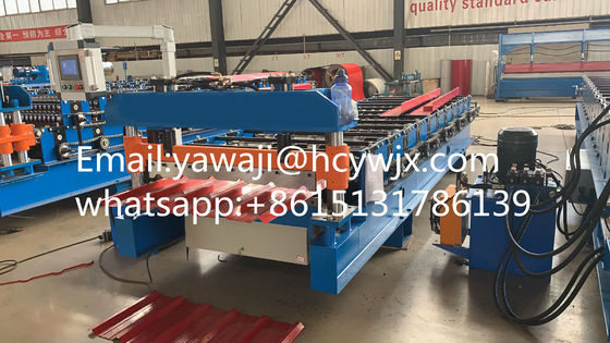 Ketting aandrijving Long Span Color Roof Roll Forming Machine Met 380v 50Hz 3 Fases Spanning