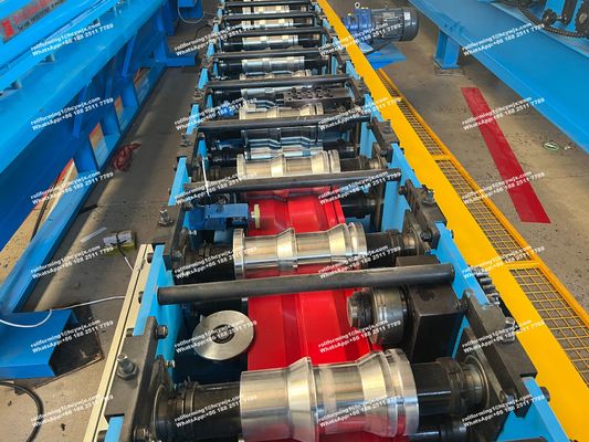 Hoog efficiënte wandpaneel rollen vormmachine met CE, PLC-besturing