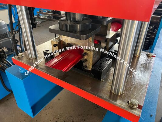 Stalen koudvormmachine